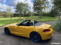YellowE89-Blue.jpg