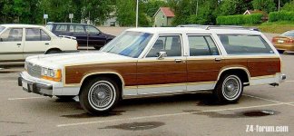 Ford_LTD_Country_Squire-1.jpg Ford_LTD_Country_Squire-1.jpg