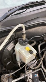 Pressure bleeder 2.JPG Pressure bleeder 2.JPG