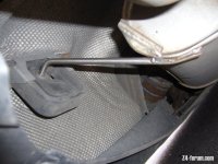 New Exhaust Hanger 130320.JPG