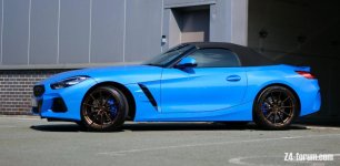 Blue Z4 side no jr.jpg