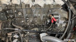 New Starter, brake vacuum pipe, and so much room!.jpg