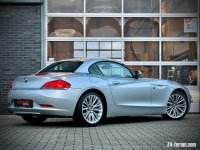 41300006-2.jpg