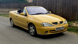 2000-Megane-Cabriolet-roof-down.jpg