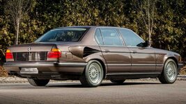 bmw-750il-v16-goldfish.jpg bmw-750il-v16-goldfish.jpg