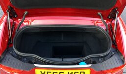 F-TYPE__V6__PETROL__RED__2016__YF66WCP-e10-685x400.jpg