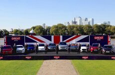 Cars-and-execs-pre-Frankfurt-2015-a-690x450.jpg