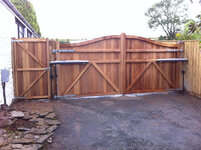 _gates_with_matching_pedestrian_gate_Looe_Cornwall.jpg _gates_with_matching_pedestrian_gate_Looe_Cornwall.jpg