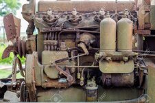38947155-Old-tractor-engine-Stock-Photo.jpg