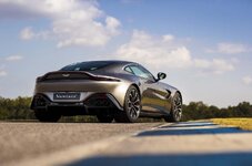aston_martin_vantage_tungsten_silver_10.jpg