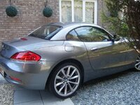 BMWZ4SpaceGrey20119823E002.jpg