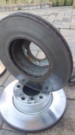 front discs rear.jpg front discs rear.jpg