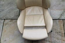 seats10.jpg seats10.jpg