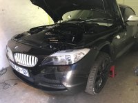 car jacked up_7242603711.jpg car jacked up_7242603711.jpg