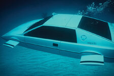 james-bond-lotus-esprit-submarine-car-xl.jpg james-bond-lotus-esprit-submarine-car-xl.jpg