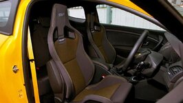 renault_megane_265_trophy_5.jpg
