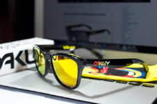valentino_rossi_frogskins.jpg valentino_rossi_frogskins.jpg