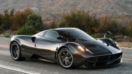 01-pagani-huarya-review-1.jpg