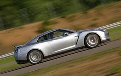 08_nissan_skyline_act_prf_500.jpg