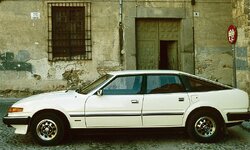 800px-Rover_SD1_Seitenansicht_Spanien.jpg