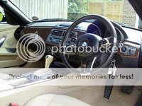 Z4valet2108088.jpg