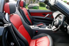 seatsBlackRed3.jpg