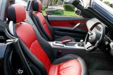 seatsBlackRed2.jpg