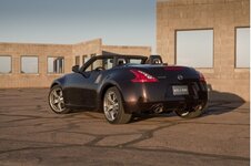 nissan_100179899_m.jpg