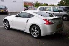 nissan_556.jpg