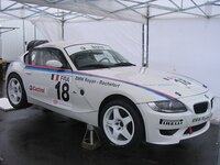 800px-BMW_Z4_GT4_Nr18_Oschersleben.jpg