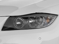4-door-sports-wagon-328i-rwd-headlight_100254618_l.jpg