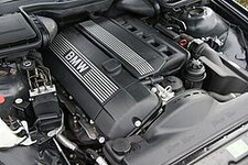 250px-BMW_M54B25_002.jpg