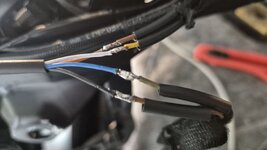 E89_wires4.jpg
