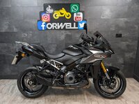 Suzuki GSXS1000 GX 1.jpg