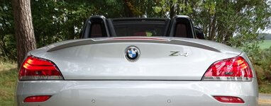 Rear spoiler.JPG Rear spoiler.JPG