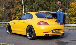 Z4 rear spoiler - spoiled!.jpg