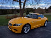 BMW-Z4-AtacamaYellowr.jpg BMW-Z4-AtacamaYellowr.jpg