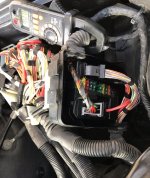 Z4 under bonnet fuses.jpg Z4 under bonnet fuses.jpg