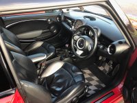 Interior 1.jpg