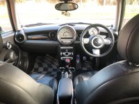 Interior 3.jpg
