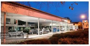 BMW Showroom_zpsfw9hsztw.jpg
