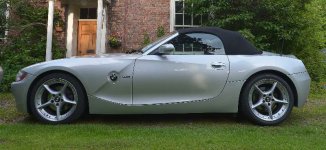 BMW-Z4-cover.jpg