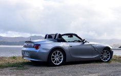 z4mar02s.jpg