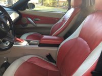 picture interior re-color Z4.JPG