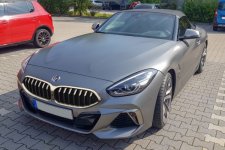 2019-BMW-Z4-G29-Dunkel-Grau-Live-Fotos-01-750x500.jpg