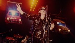u2-zoo-tv.jpg