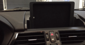 BMW Z4 iPad kit.PNG