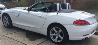 BMW8.jpg