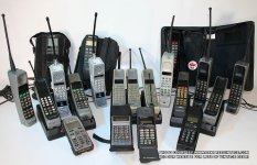 Brick_cell-phones_Flip_Vintage_Cellphone_bag-phones_Group_collection_photo.jpg