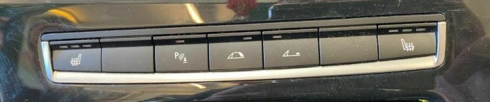 Roof_buttons.jpg